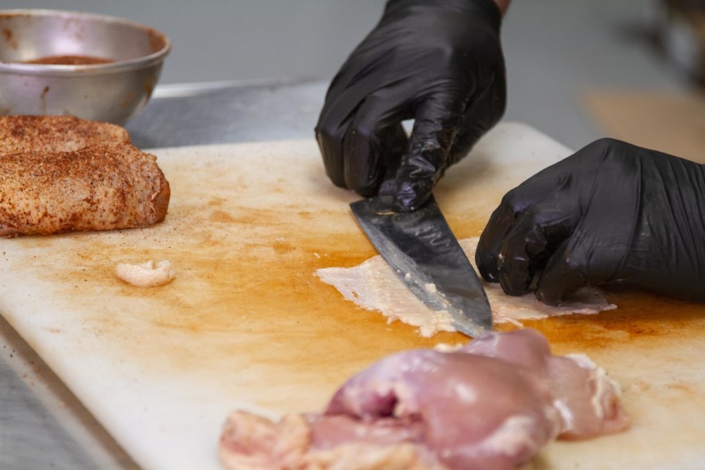 Eliminate any highs pots on the chicken skin with a sharp knife.