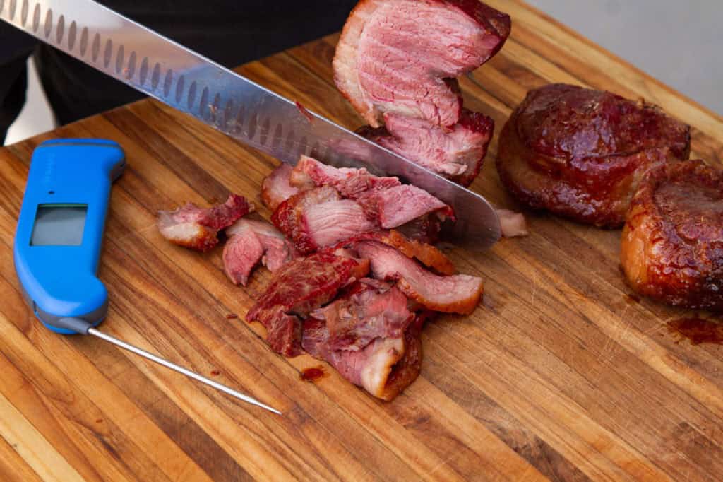 Slice the meat directly off the skewer.