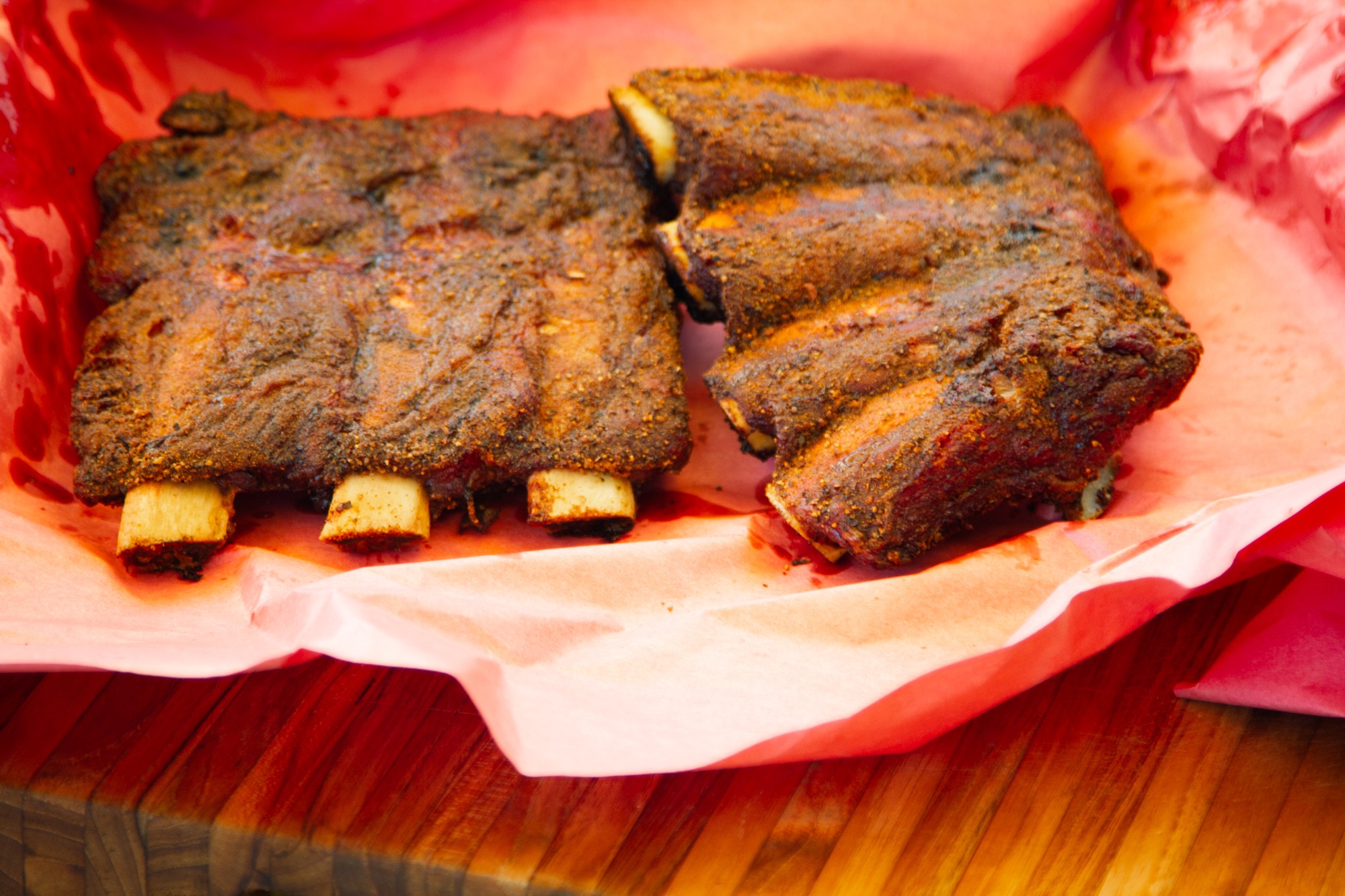 https://blog.thermoworks.com/wp-content/uploads/2019/06/Beef-Ribs-IMG_484655-of-80.jpg