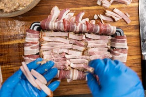 Adding the internal-garnish of ham strips