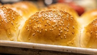 How to Make Burger Buns - Handle the Heat