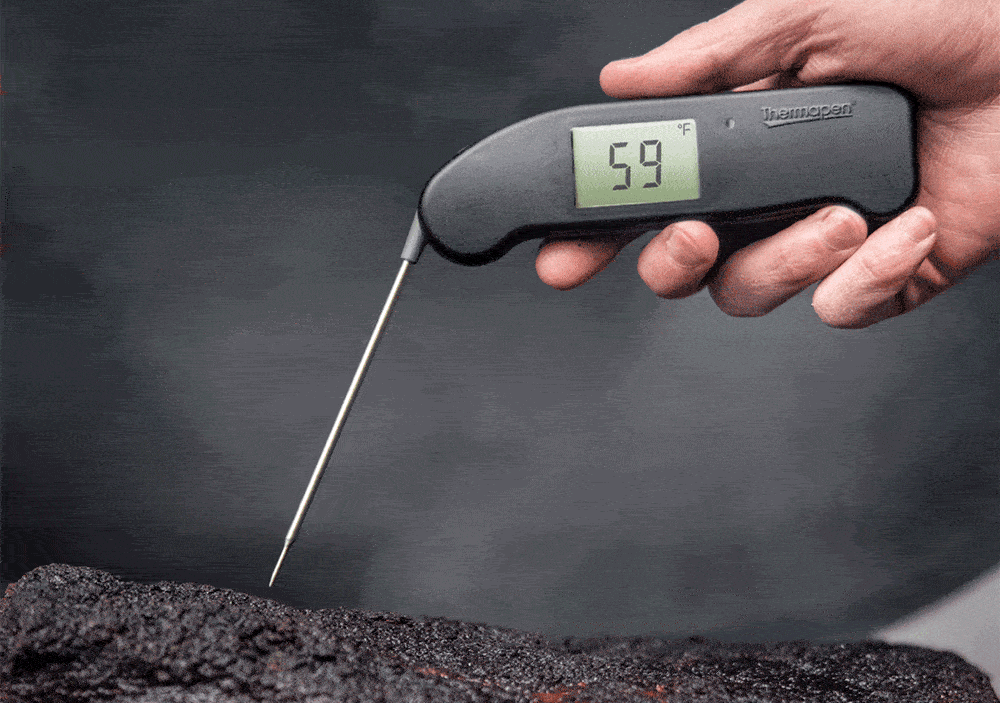 https://blog.thermoworks.com/wp-content/uploads/2022/07/thermapen-one-brisket-bk-cropped.gif