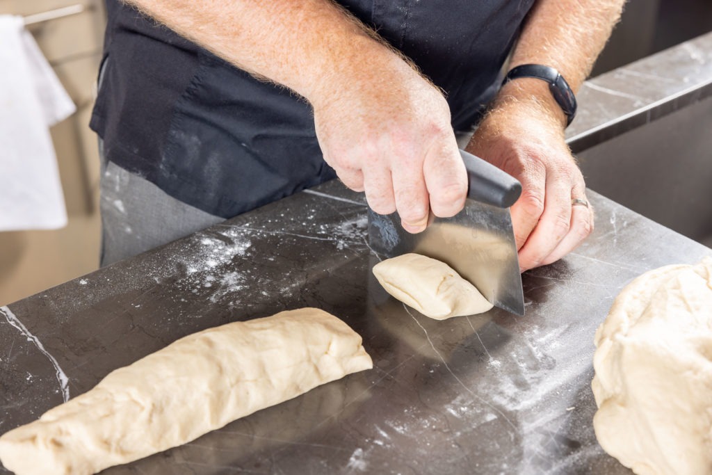 Dividing empanada dough