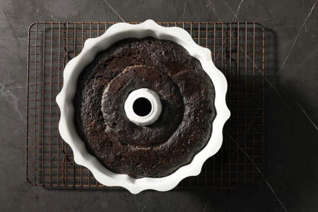 Chocoflan: Baking And Doneness Temperatures For A Baking Magic Trick ...