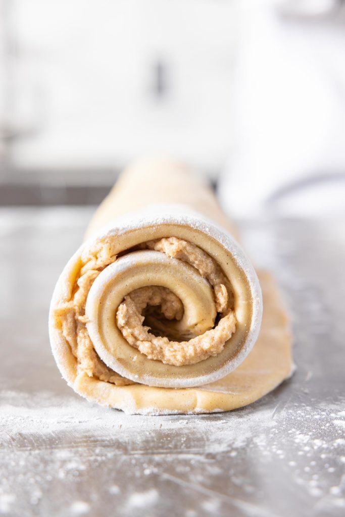 The rolled up dough and filling