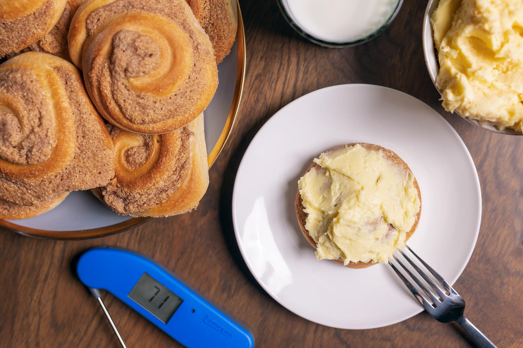 https://blog.thermoworks.com/wp-content/uploads/2023/04/22_Cinnamon-Rolls_Thermapen-ONE_Spatula_Extra-Big-and-Loud-Timer_355_compressed.jpg