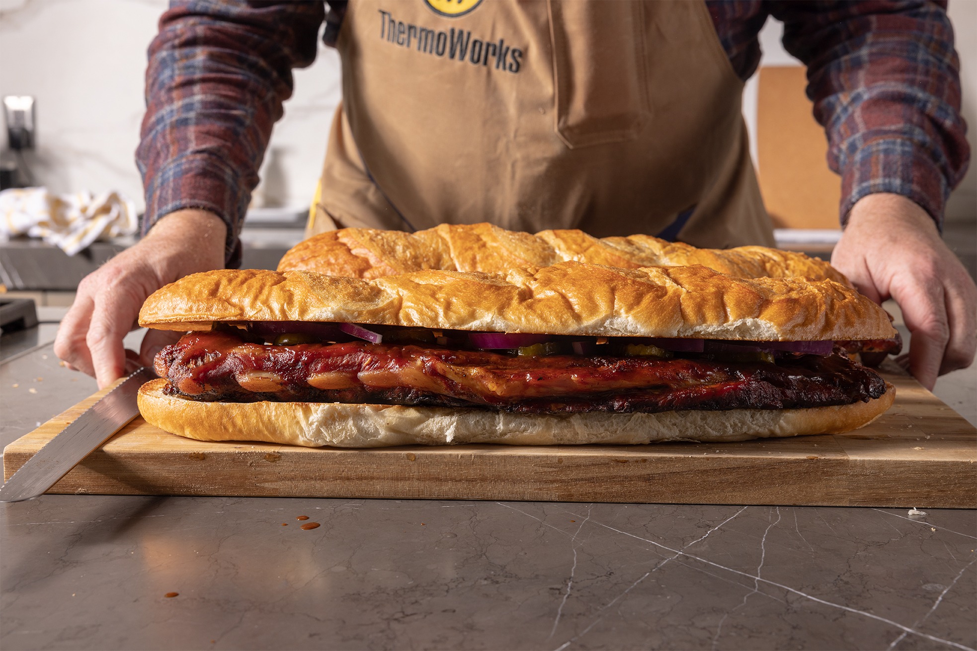 Huge rib sandwich