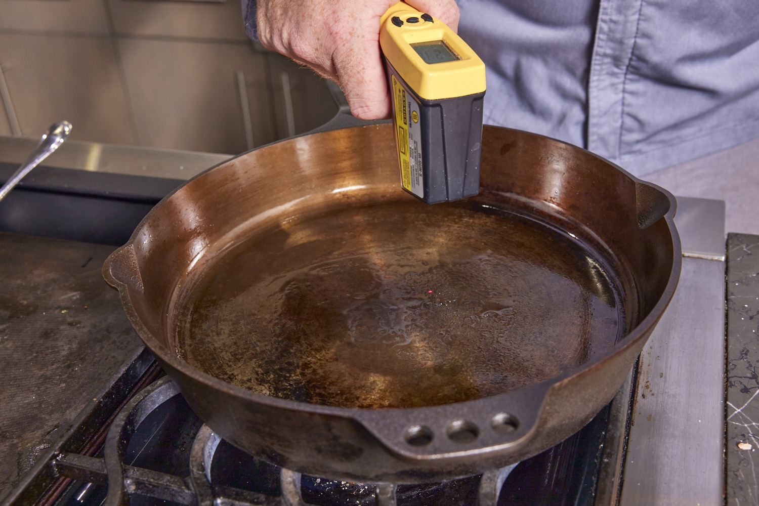 Temping the pan with an IR thermoemter