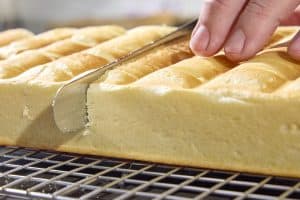 Splitting the tops of the buns