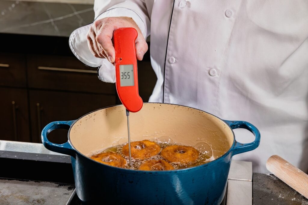 Temping the oil for donuts